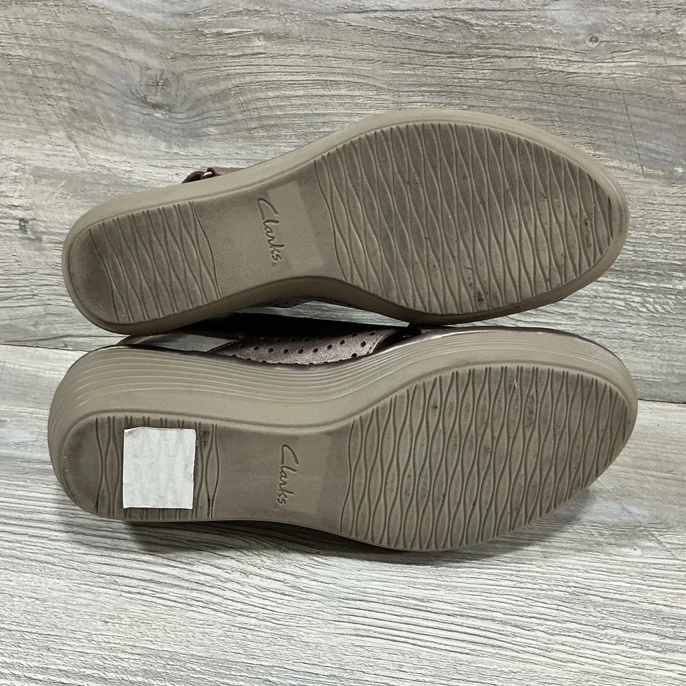 Clarks Reedly Variel Wedge Sandals Metallic Pale Bronze Women's Size 9 M